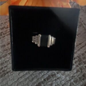 🌹Women’s Deep Blue Sapphire 14K Gold Band with small diamond accent